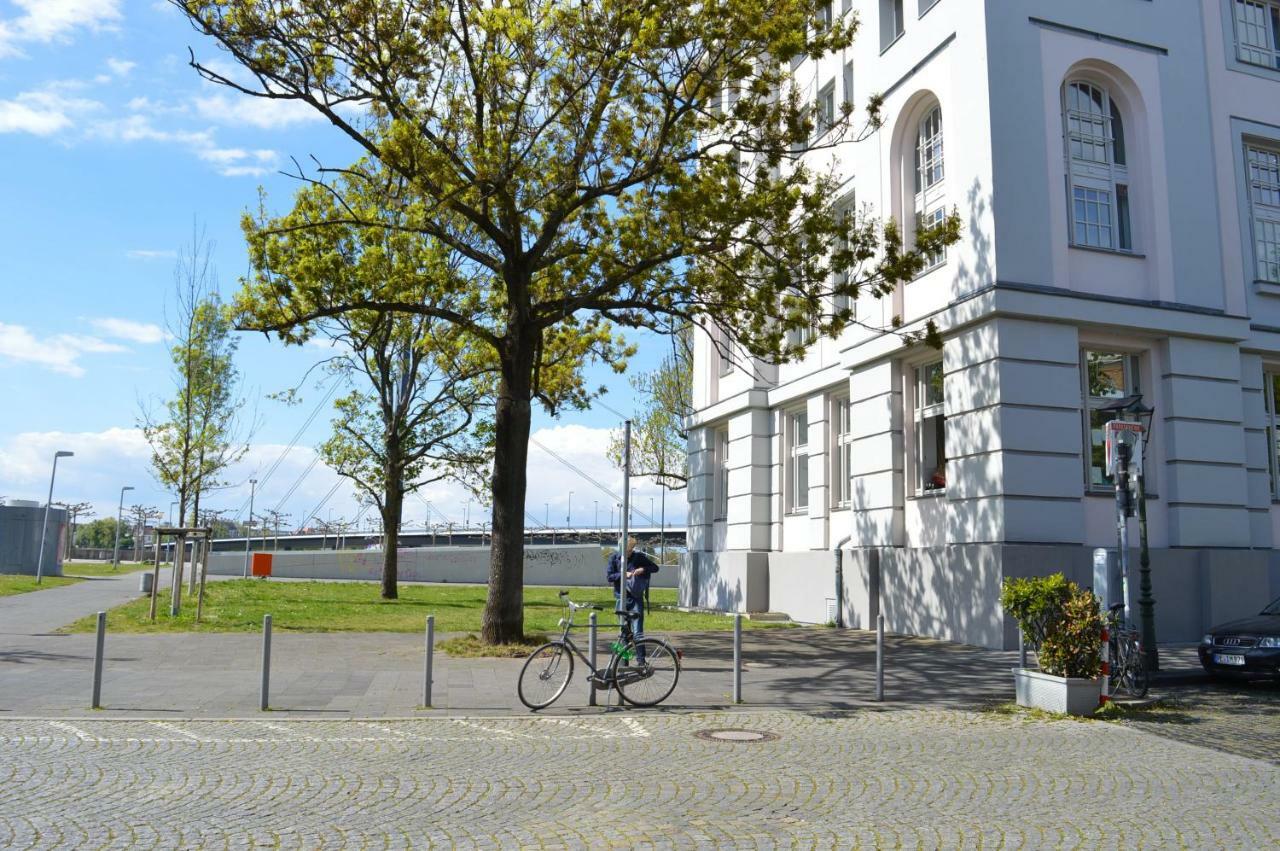 Epic Location Apartment Düsseldorf Exterior foto